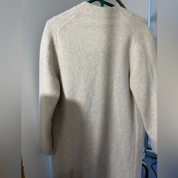 Aritzia Long Cardigan XS - Picture 4 of 4